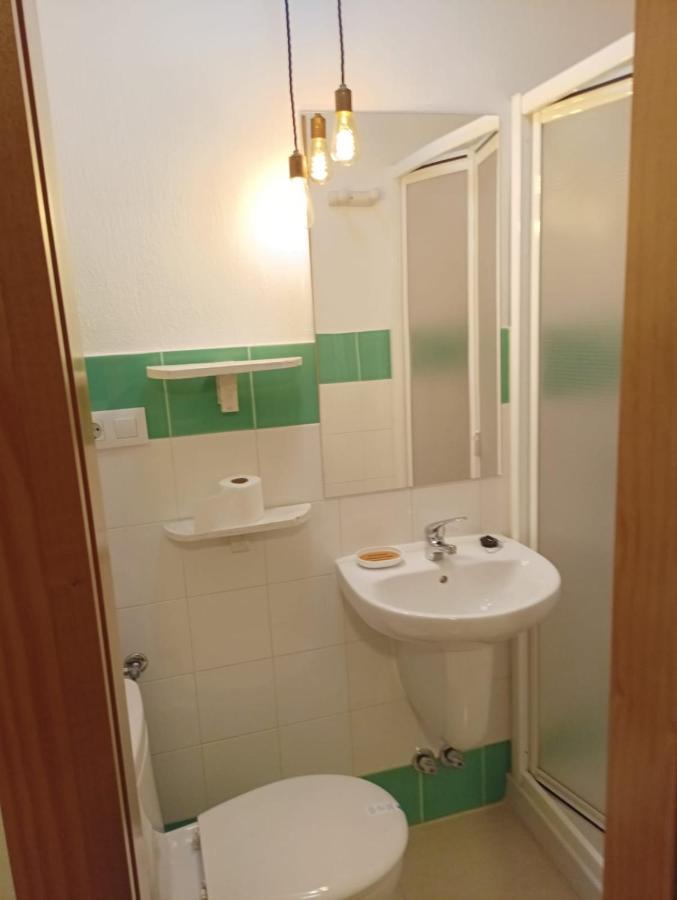 Hospedium Dlj Hostal Ben Nassar Arjona エクステリア 写真