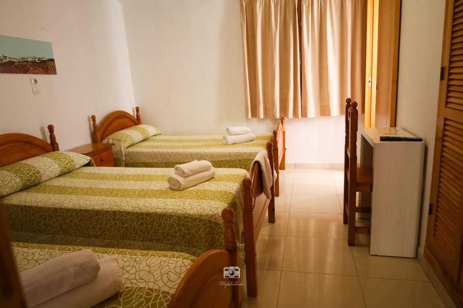 Hospedium Dlj Hostal Ben Nassar Arjona エクステリア 写真