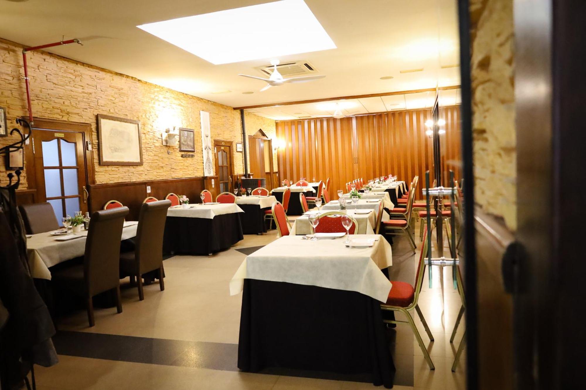 Hospedium Dlj Hostal Ben Nassar Arjona エクステリア 写真